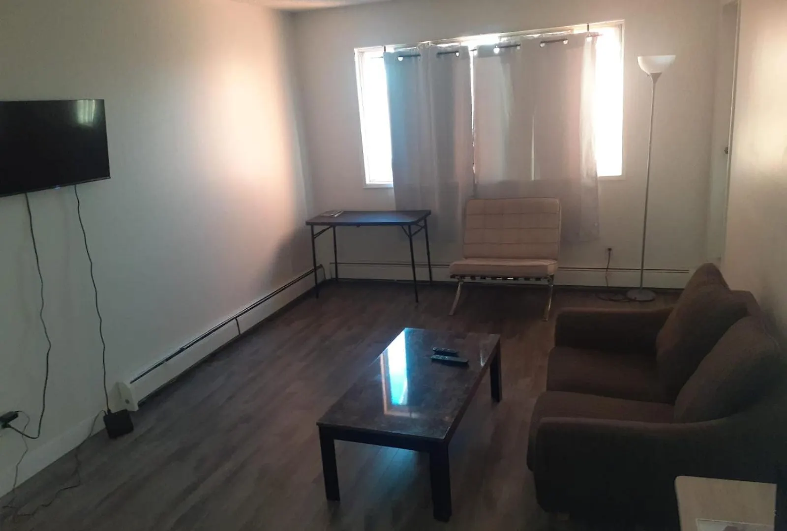 Kwatera prywatna Victoria Trail Apartments Edmonton Kanada